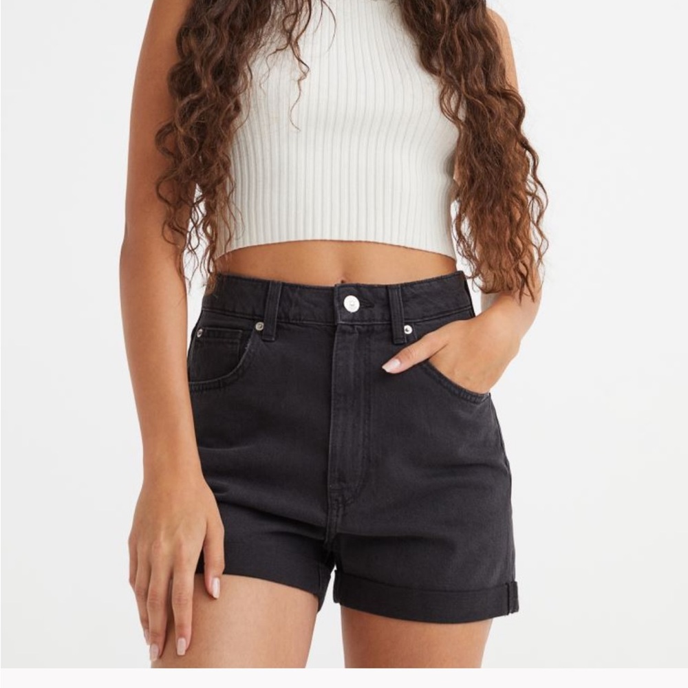 NWOT H&M Mom Fit Denim Shorts